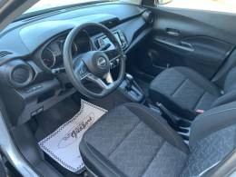 NISSAN - KICKS - 2023/2023 - Prata - R$ 102.800,00