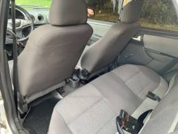 CHEVROLET - CELTA - 2013/2013 - Prata - R$ 37.800,00