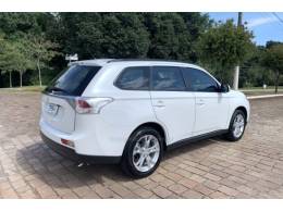 MITSUBISHI - OUTLANDER - 2014/2015 - Branca - R$ 75.800,00