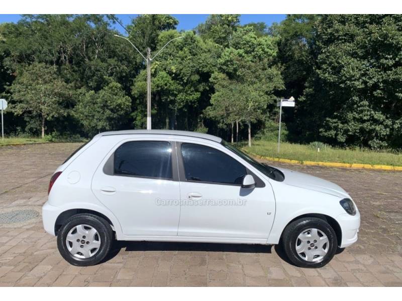 CHEVROLET - CELTA - 2013/2014 - Branca - R$ 36.800,00