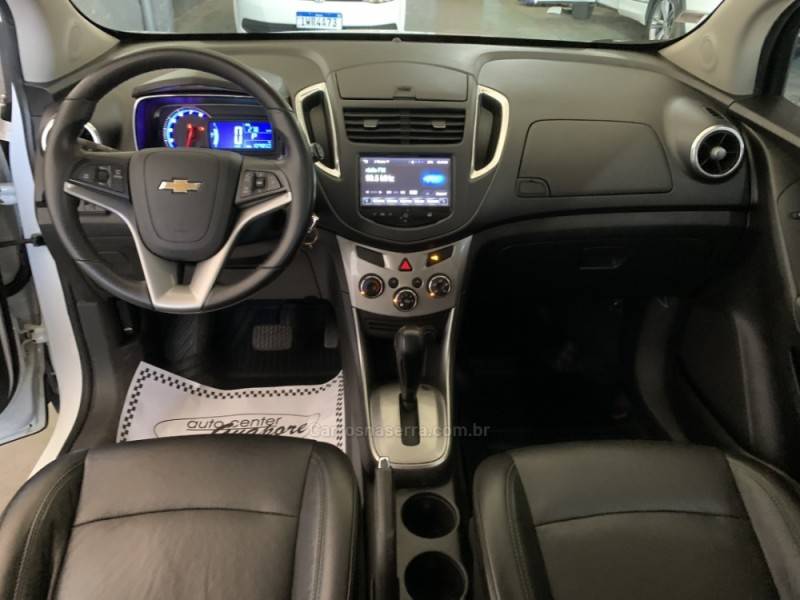 CHEVROLET - TRACKER - 2015/2015 - Branca - R$ 70.800,00