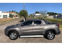 FIAT - TORO - 2018/2019 - Cinza - R$ 106.800,00