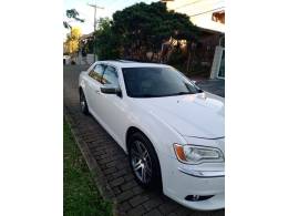 CHRYSLER - 300 C - 2011/2012 - Branca - R$ 129.800,00