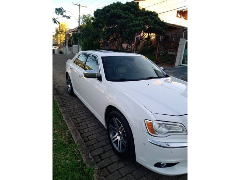 CHRYSLER - 300 C - 2011/2012 - Branca - R$ 129.800,00