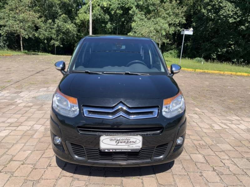CITROËN - C3 PICASSO - 2013/2014 - Preta - R$ 41.800,00