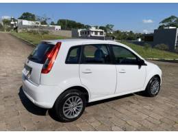 FORD - FIESTA - 2011/2012 - Branca - R$ 28.800,00