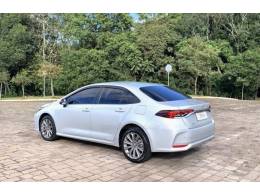TOYOTA - COROLLA - 2021/2022 - Prata - R$ 126.800,00