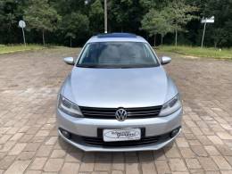 VOLKSWAGEN - JETTA - 2013/2013 - Prata - R$ 69.800,00