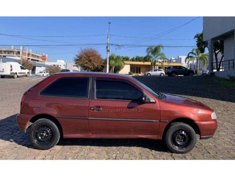 VOLKSWAGEN - GOL - 1997/1998 - Vermelha - R$ 14.800,00