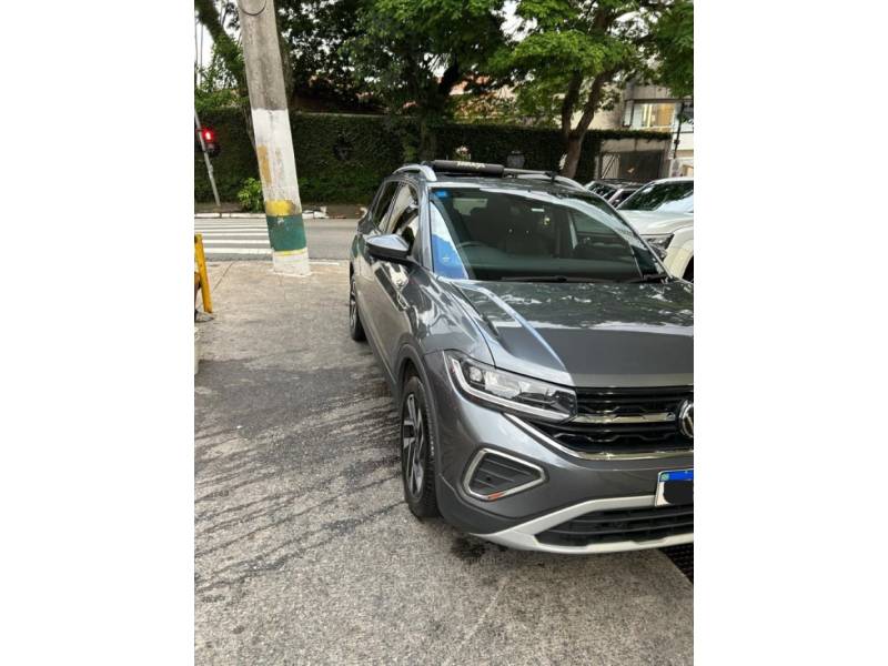 VOLKSWAGEN - T-CROSS - 2024/2025 - Cinza - R$ 158.800,00