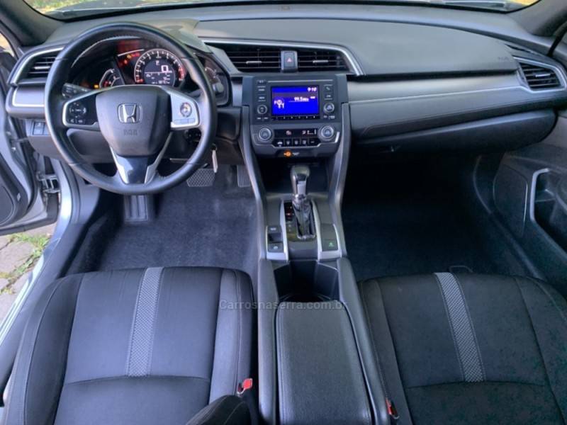 HONDA - CIVIC - 2019/2020 - Prata - R$ 115.800,00