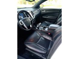 CHRYSLER - 300 C - 2011/2012 - Branca - R$ 129.800,00
