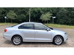 VOLKSWAGEN - JETTA - 2013/2013 - Prata - R$ 69.800,00
