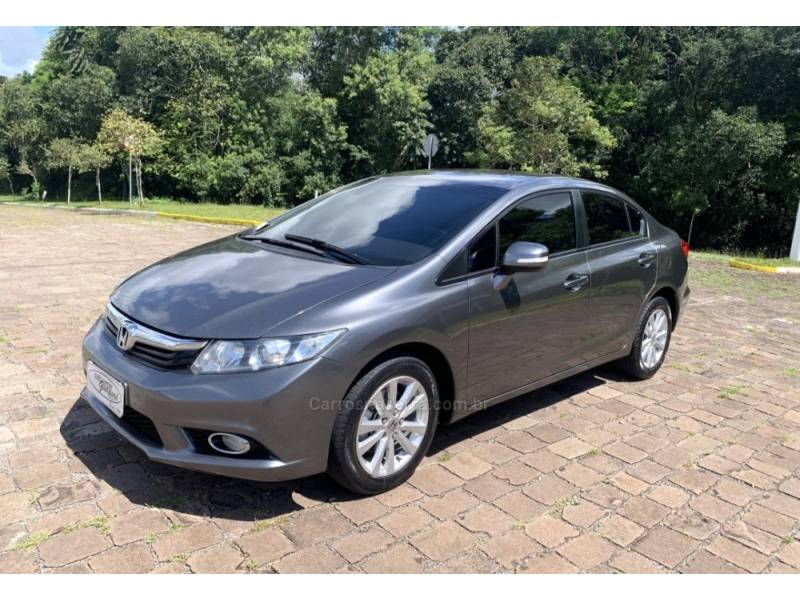 HONDA - CIVIC - 2013/2014 - Cinza - R$ 73.800,00