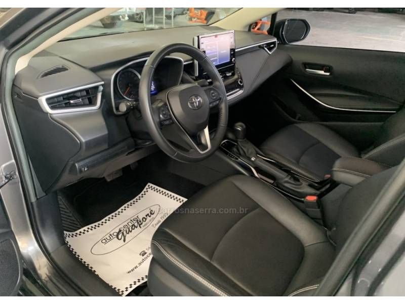 TOYOTA - COROLLA - 2021/2022 - Cinza - R$ 134.800,00