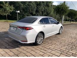 TOYOTA - COROLLA - 2021/2022 - Prata - R$ 126.800,00