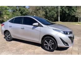 TOYOTA - YARIS - 2019/2020 - Cinza - R$ 87.800,00