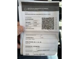 FORD - FIESTA - 2015/2016 - Prata - R$ 44.800,00