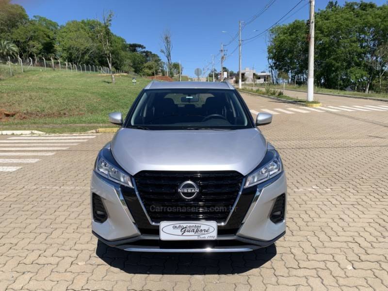NISSAN - KICKS - 2023/2023 - Prata - R$ 102.800,00