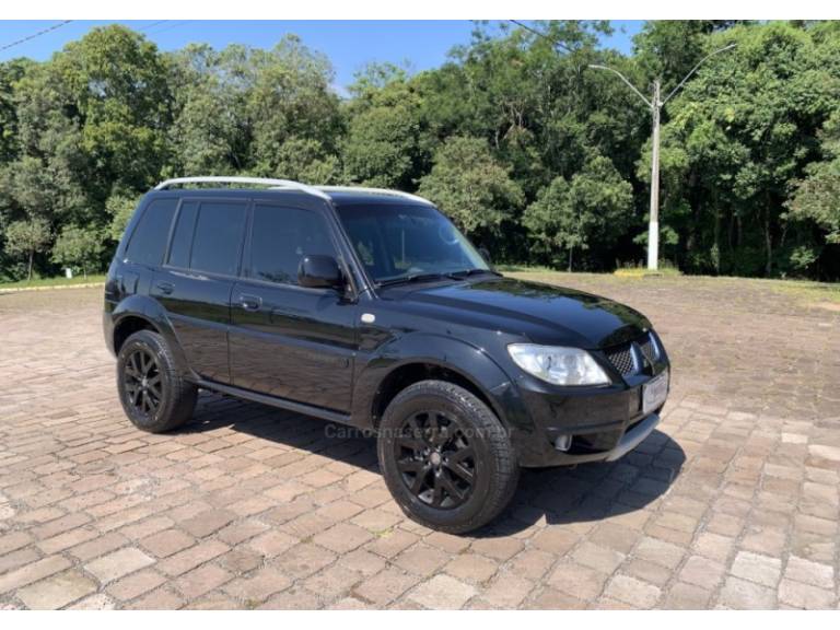 MITSUBISHI - PAJERO TR4 - 2010/2010 - Preta - R$ 61.800,00