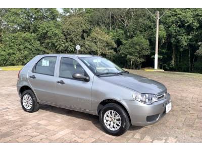 FIAT - PALIO - 2010/2011 - Prata - R$ 28.800,00