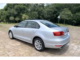 VOLKSWAGEN - JETTA - 2013/2013 - Prata - R$ 69.800,00