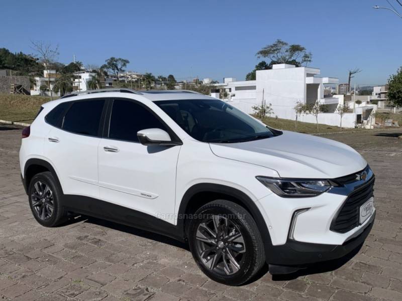 CHEVROLET - TRACKER - 2021/2022 - Branca - R$ 106.800,00