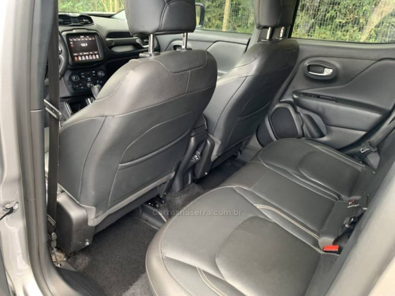 JEEP - RENEGADE - 2021/2021 - Prata - R$ 86.800,00
